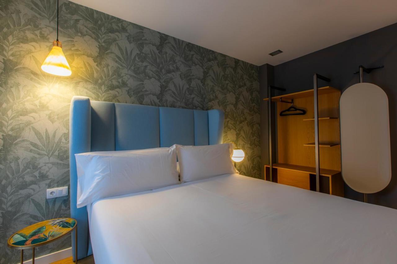 Hotel Javier Montero Ribadeo Esterno foto