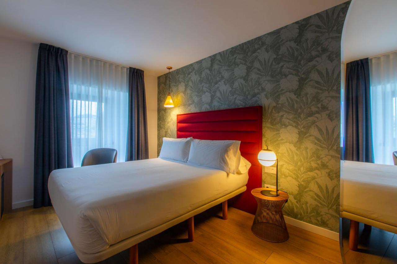 Hotel Javier Montero Ribadeo Esterno foto